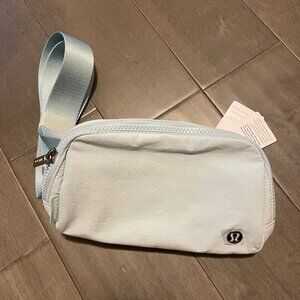 NWT Lululemon Everywhere Belt Bag 1L Powder Blue